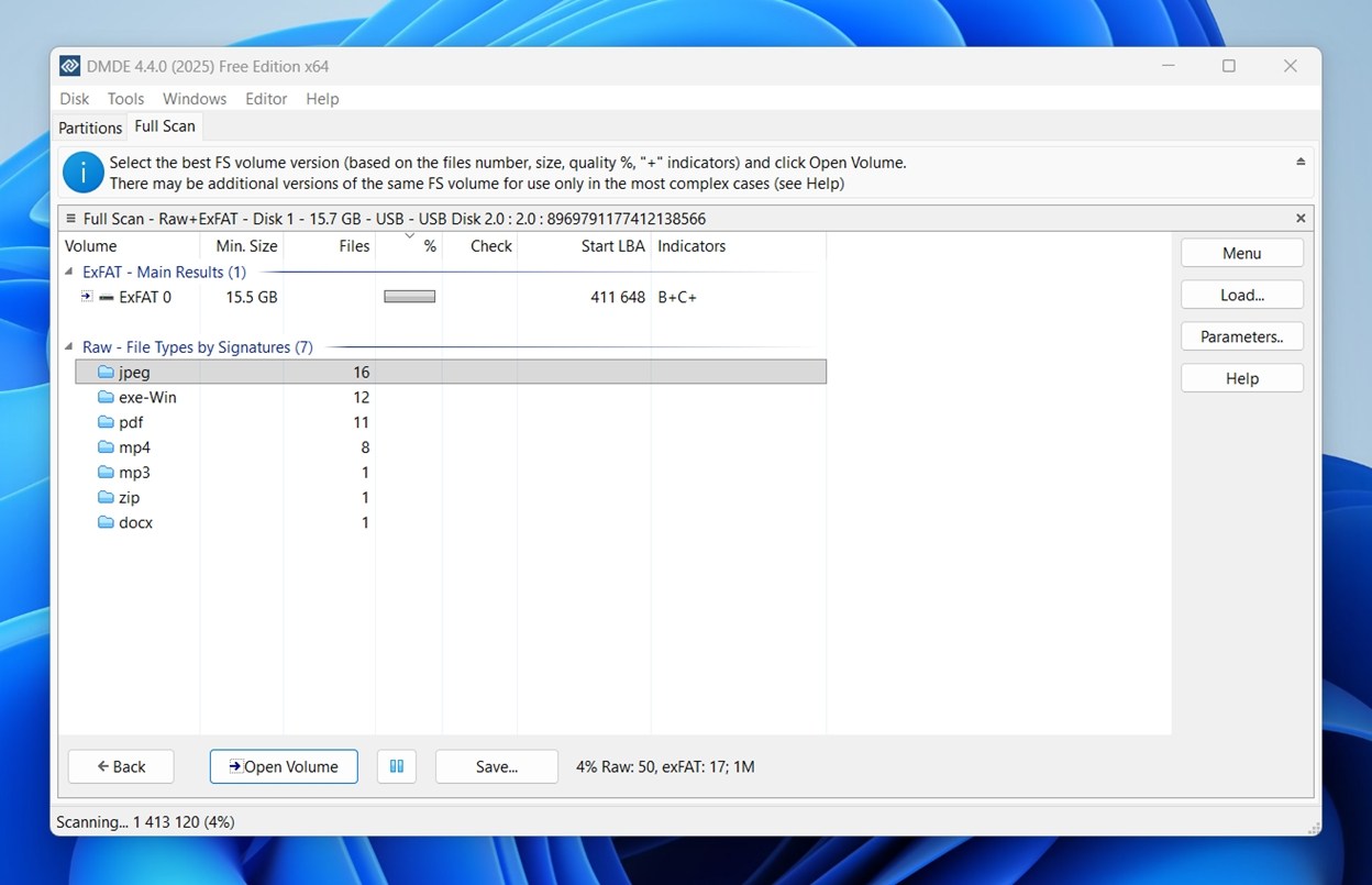 DMDE user interface.